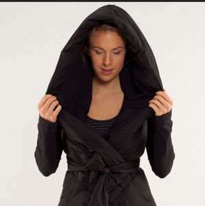 ISO: Lululemon Down to the Studio